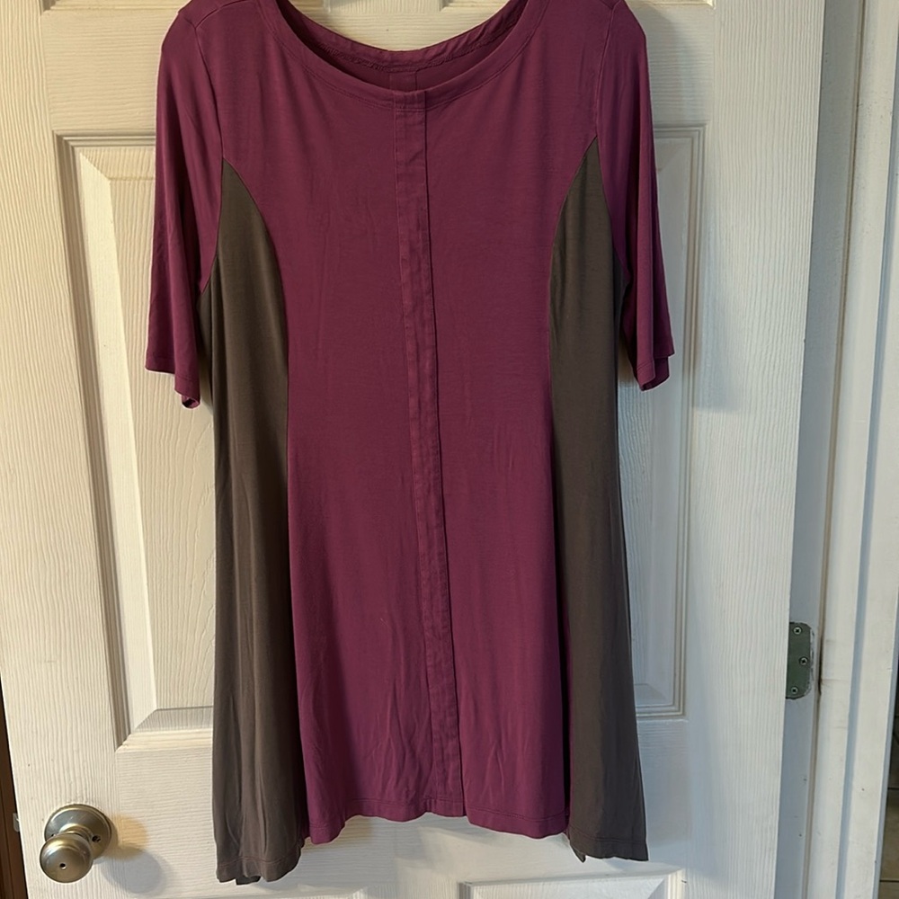 Ladies tunic style shirt Sz L by Soft Surroundings